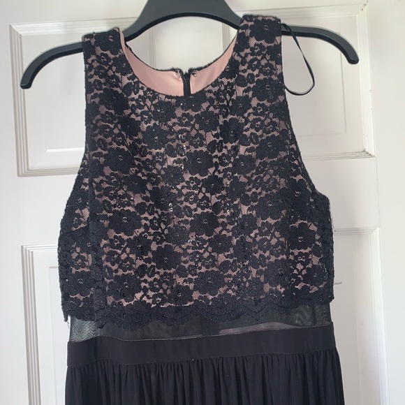 Nightway Black gown w/ a little sparkle - Picture 4 of 4